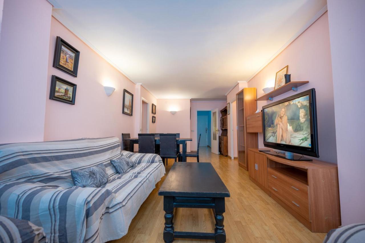 Beautiful Parque Loix 4 Bedroom Apartment Shared Pool, Tennis Court Benidorm Exterior photo