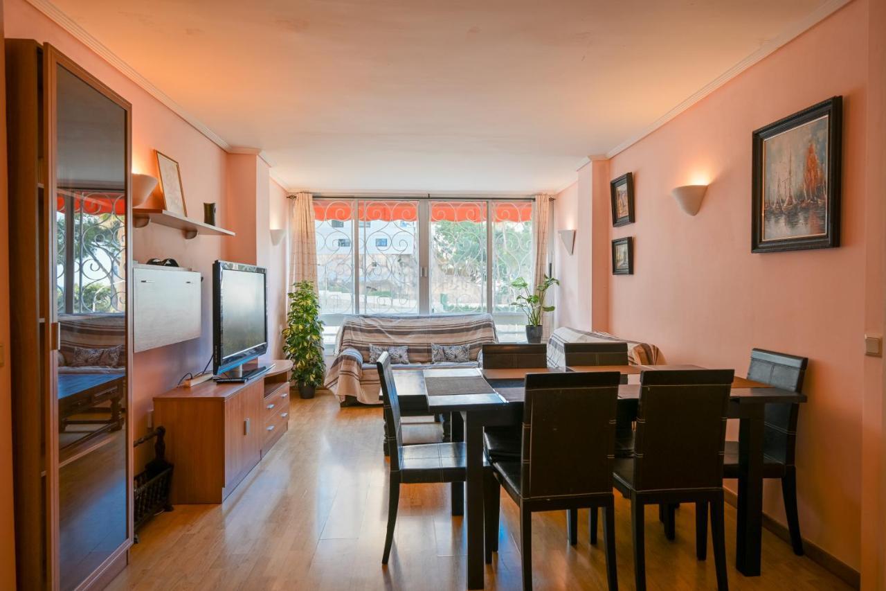 Beautiful Parque Loix 4 Bedroom Apartment Shared Pool, Tennis Court Benidorm Exterior photo
