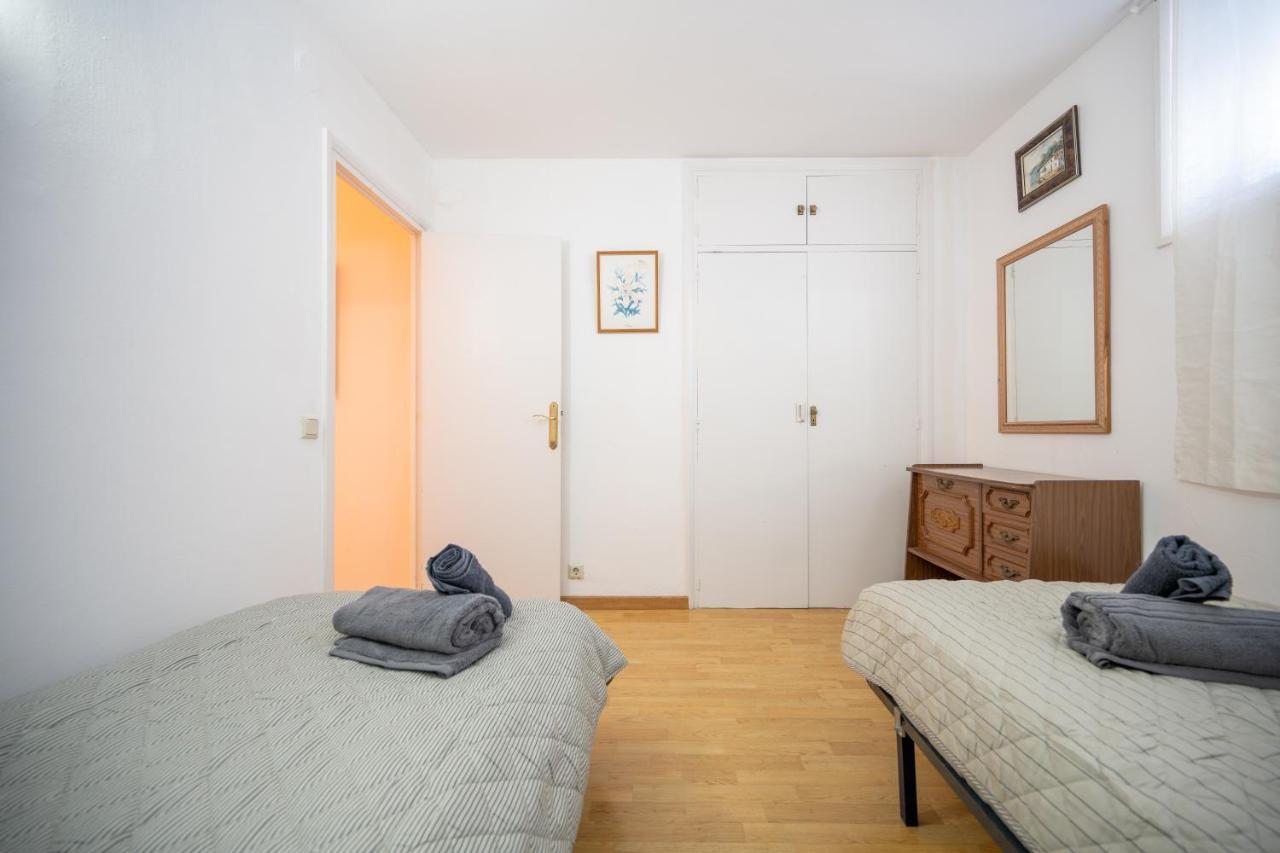 Beautiful Parque Loix 4 Bedroom Apartment Shared Pool, Tennis Court Benidorm Exterior photo