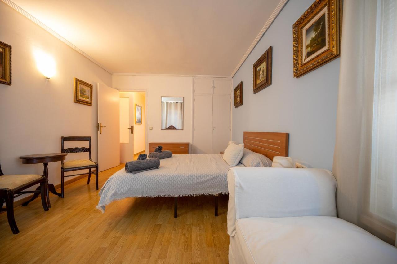 Beautiful Parque Loix 4 Bedroom Apartment Shared Pool, Tennis Court Benidorm Exterior photo